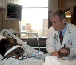 Dr. Wes Ely tests a patient for ICU delirium. Click on the photo to listen to or read a Nashville NPR report on Dr. Ely's study on ICUs and delirium.